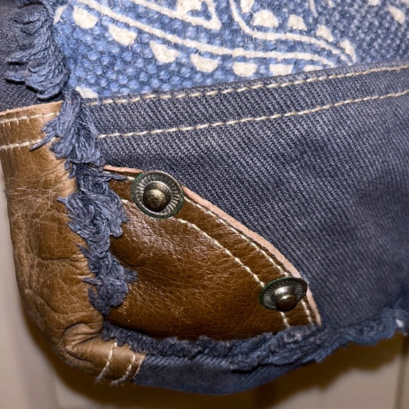 MYRA🌻BAG BOHO Blue Floral Canvas Navy Denim💙Brown LEATHER Handles & Accents - Picture 7 of 16